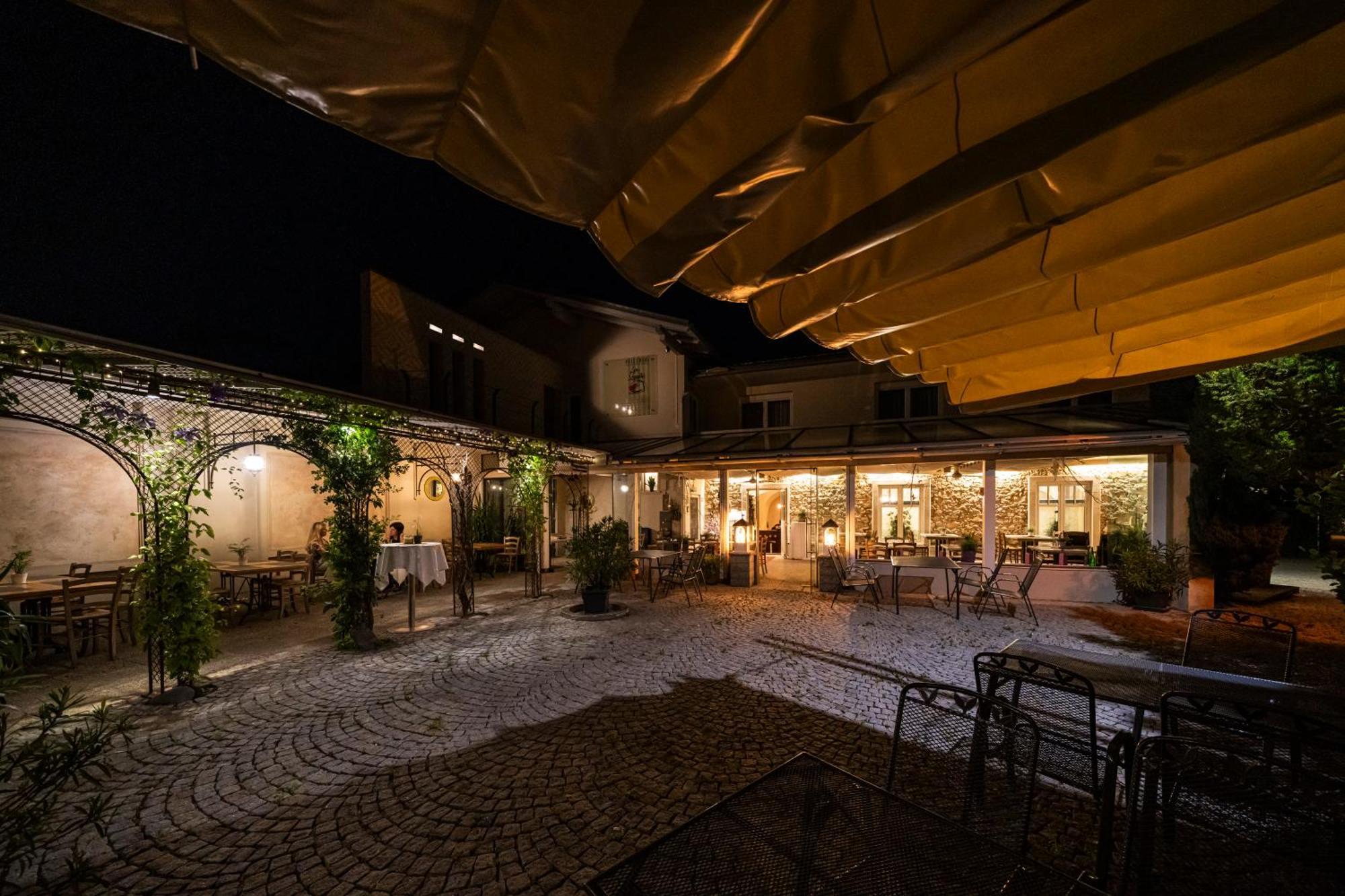 Gaestezimmer La Storia Rosegg Luaran gambar